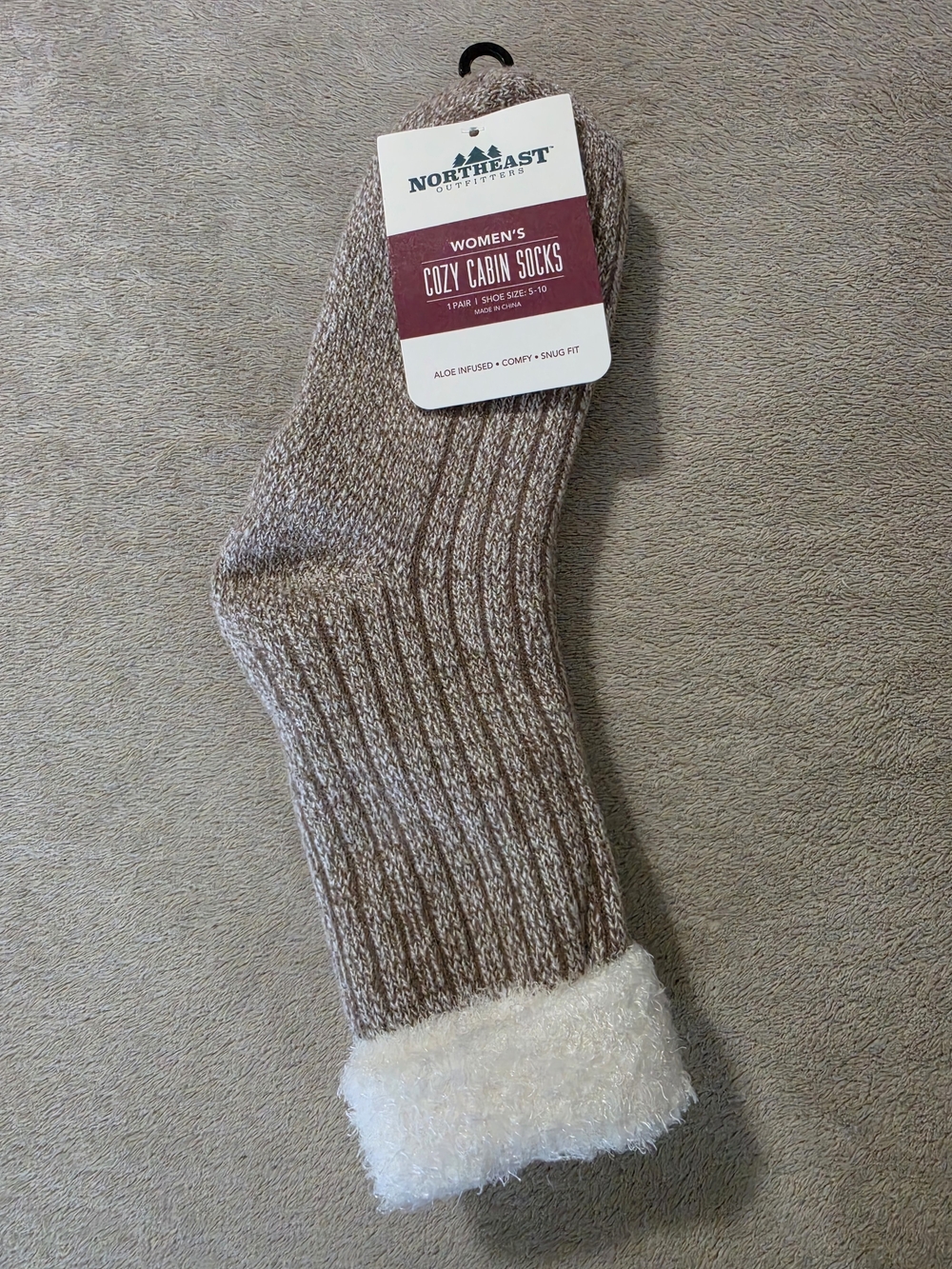 Northeast Outfitters Women’s Cozy Cabin Socks - Taupe with Cream Cuff
